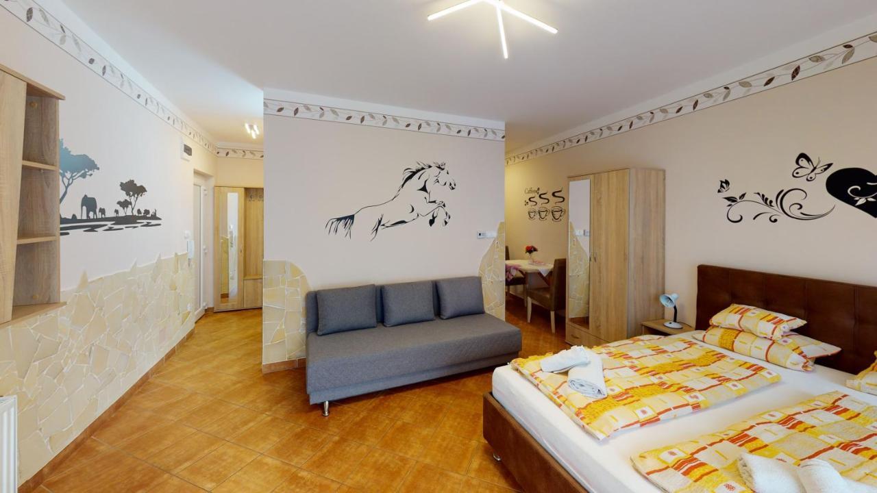 Cristian Apartman Hajduszoboszlo Ngoại thất bức ảnh