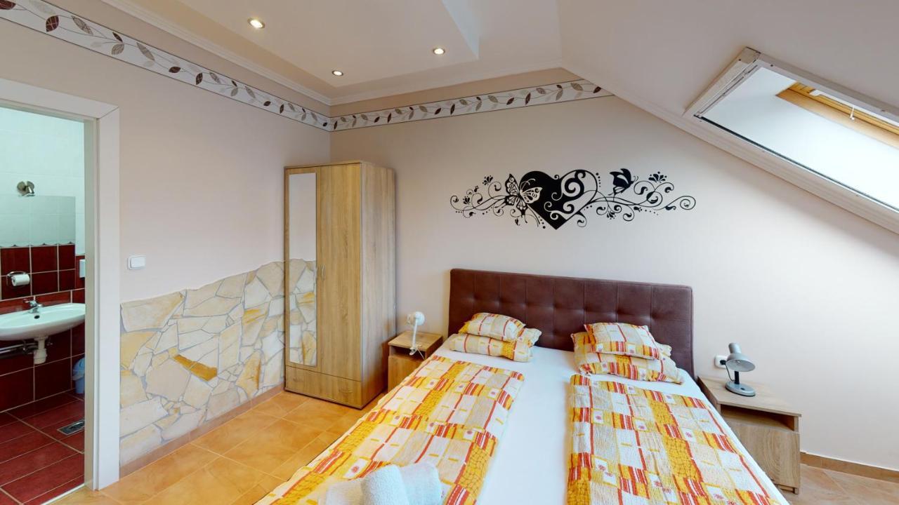 Cristian Apartman Hajduszoboszlo Ngoại thất bức ảnh
